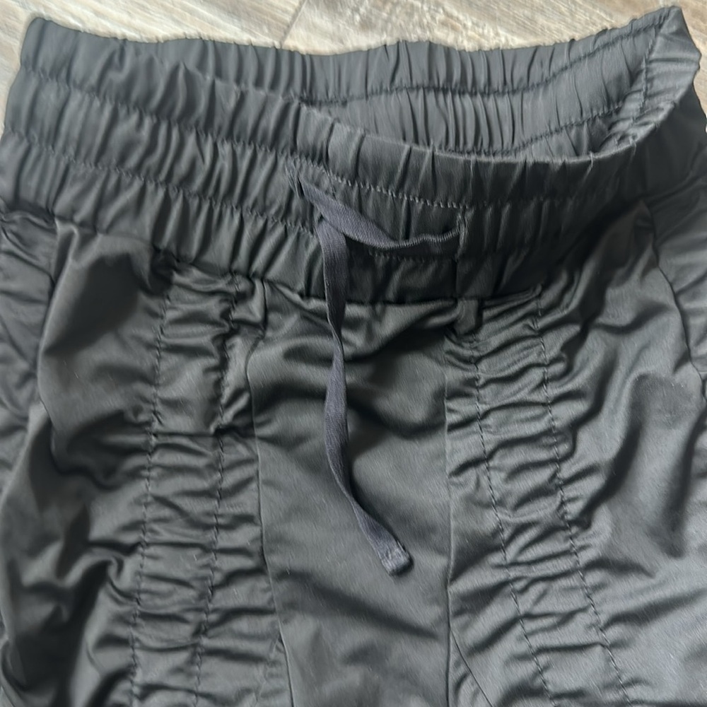 Black wearable resistance leggings size Large/XL Agogie pants+40 - Picture 2 of 8